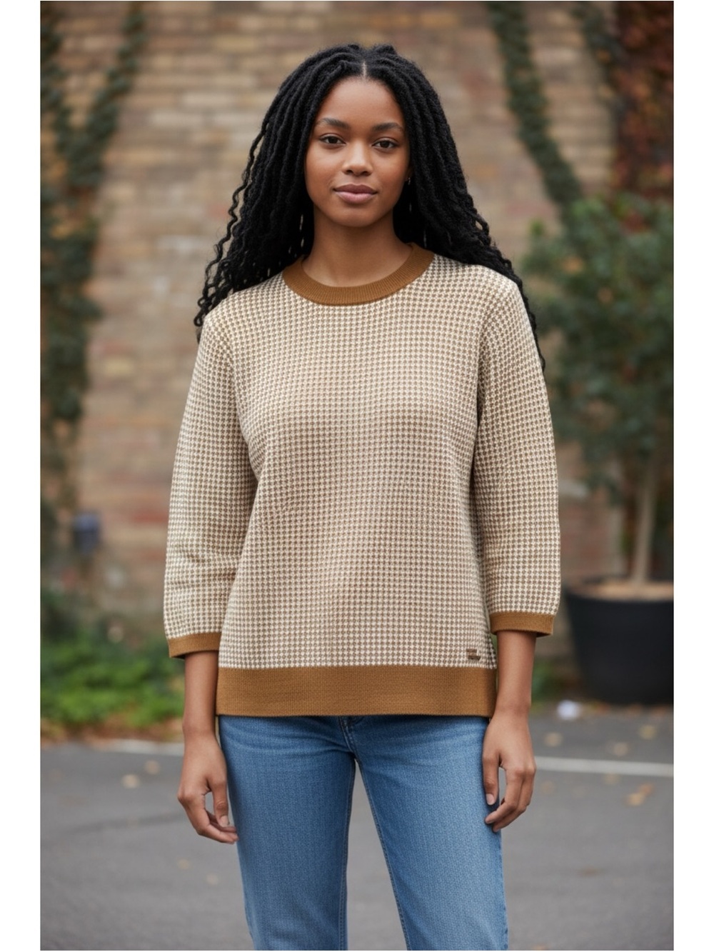 Anne Klein Tan & Ivory Waffle Knit Sweater Size Medium Classic Career